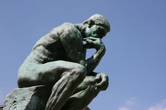 Sei cappelli per pensare (e scrivere) Sei cappelli per pensare - Il pensatore di Rodin
